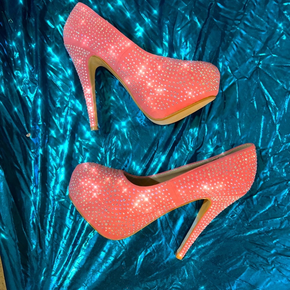 Lady Gaga style platform shoes. Never been wore.